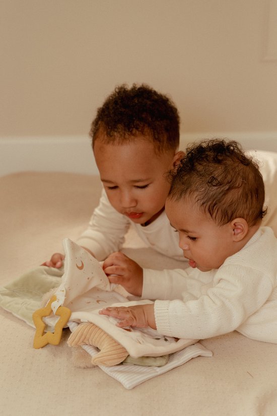 Little Dutch activiteitenboekje New born Naturals met naam