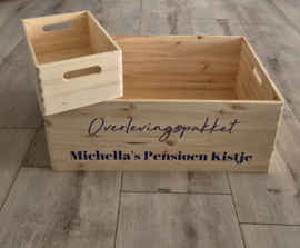 Grote houten pensioen kist met naam