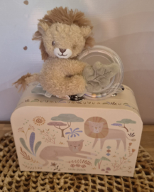 Little Dutch koffertje Safari met naam en ringrammelaar leeuw (met naam)