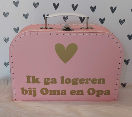 Koffertje ''ik ga logeren bij oma en opa'' div. kleuren