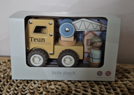 Little Dutch houten kraanwagen met poppetje  (met naam)