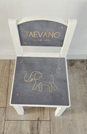 Stoeltje met naam en Olifant silhouette