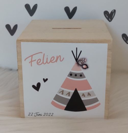 houten spaarpot met naam tipi tent roze