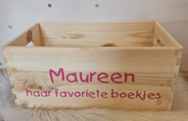 Houten kistje 'favoriete boekjes' met naam