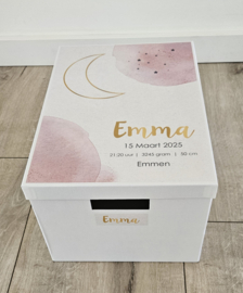 Bewaardoos  met geboortegegevens en maan-aquarel roze
