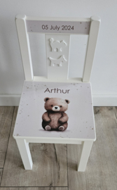 Stoeltje met naam en Schattig beertje
