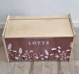 Grote houten opbergkist-zitbankje met Geboortekaartje