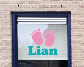 Geboortesticker raam babyvoetjes met naam