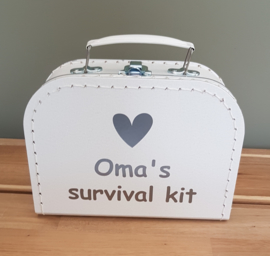 Koffertje ''oma's survival kit'' div. kleuren