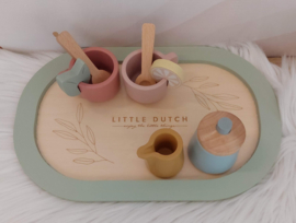 ''Little Dutch'' houten theeservies met naam