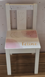Stoeltje met naam en Maan aquarel roze