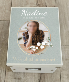 Herinneringsdoos ter nagedachtenis Bloemetjes