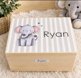 Houten herinneringskist met naam Olifant