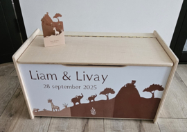 Grote houten opbergkist-zitbankje met Geboortekaartje