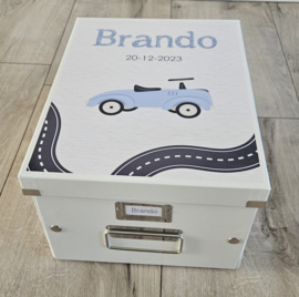 Bewaardoos met naam Racewagen blauw