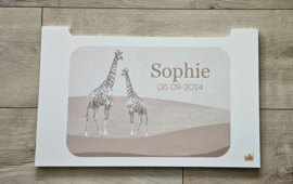 Grote witte houten speelgoedkist met naam 'Giraffe' sepia'