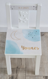 Stoeltje met naam en Maan aquarel blauw