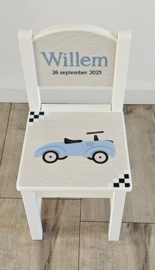 Stoeltje met naam en Racewagen