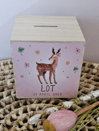houten spaarpot met naam  en Hertje