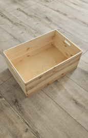 Houten kistje met namen en trouwdatum