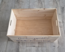 Grote houten pensioen kist met naam