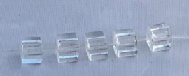 Glaskraal 6 mm kubus transparant