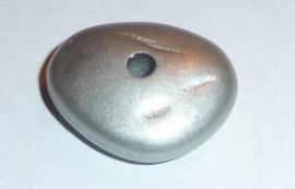 Kunststof platte kraal mat zilver  (23 x 19 mm)