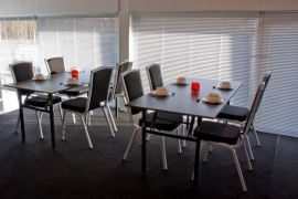 Stackchair Ambassador aluminium, permanent brandvertragend