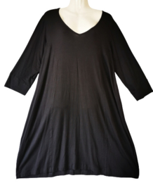 SYBEL+ Trendy zwart stretch jurkje 46-48