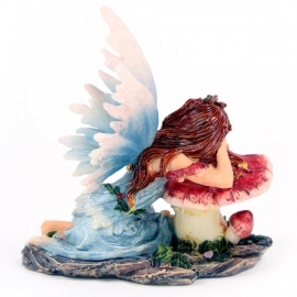 Elfje  Flower Fairy Asleep on Toadstool