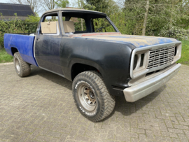 Dodge W200 project. (VERKOCHT !)