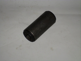 Veerhandrubber achteras.