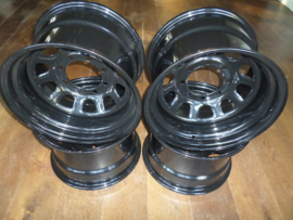 Velgenset  17 x 8 (driehoek)