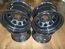 Velgenset  16 x 8. (driehoek)