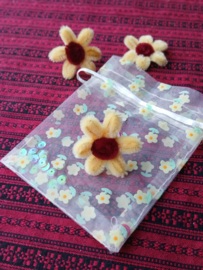 Chenille Flowers ByDaisyBloom Studio