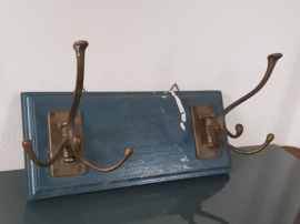 Antieke kapstokhaken, draaibaar.