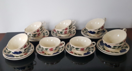 Boerenbont, decor 418 Soc. Ceramique . Theekop en -schotel