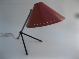 Rode jaren 50 Pinokkio bureaulamp van Busquet voor Hala