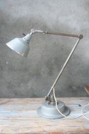 Industriele lamp van Midgard. Ontwerp  Curt Fischer