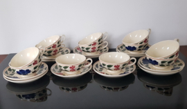 Boerenbont, decor 418 Soc. Ceramique . Theekop en -schotel