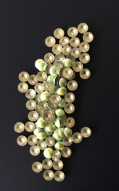 pearly domes lt yellow green 4mm 100 stuks