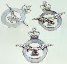 090614 Metaal hanger ring met kroon en vogel 42mm (Nikkelkleur)