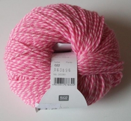 Rico, Baby Classic DK, kleurnummer 022 (Candy pink)