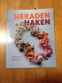 Nieuw boek: sieraden haken