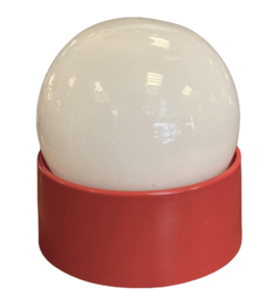 Vintage plafonnière schroefbol met houder rood
