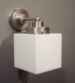 Wandlamp Recht strak + Kubus 12,5 cm.