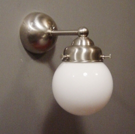 Wandlamp Recht + Bol 10 cm.