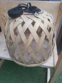 rotan hanglamp NEW. grote.