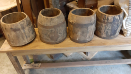 nepalese houten pot..M