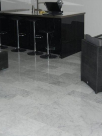 Vloertegel Binnen marmer Bianco Carrara wit 400x200x15 mm mat gezoet Prijs per m2